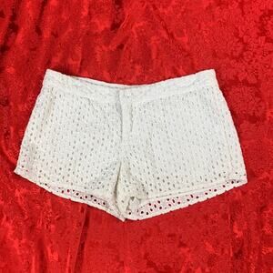 Quicksilver 100% cotton white eyelet shorts, szie 7 or 28